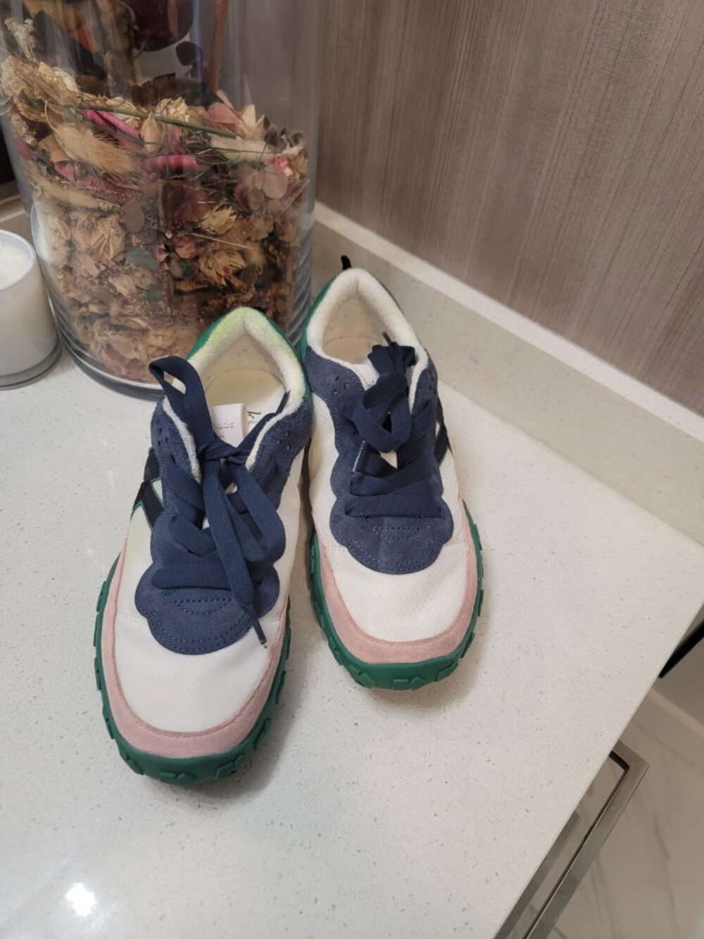 Kate Spade New York K as in Kate Sneaker Green White Leather Women's Size 11 B - Picture 1 of 9